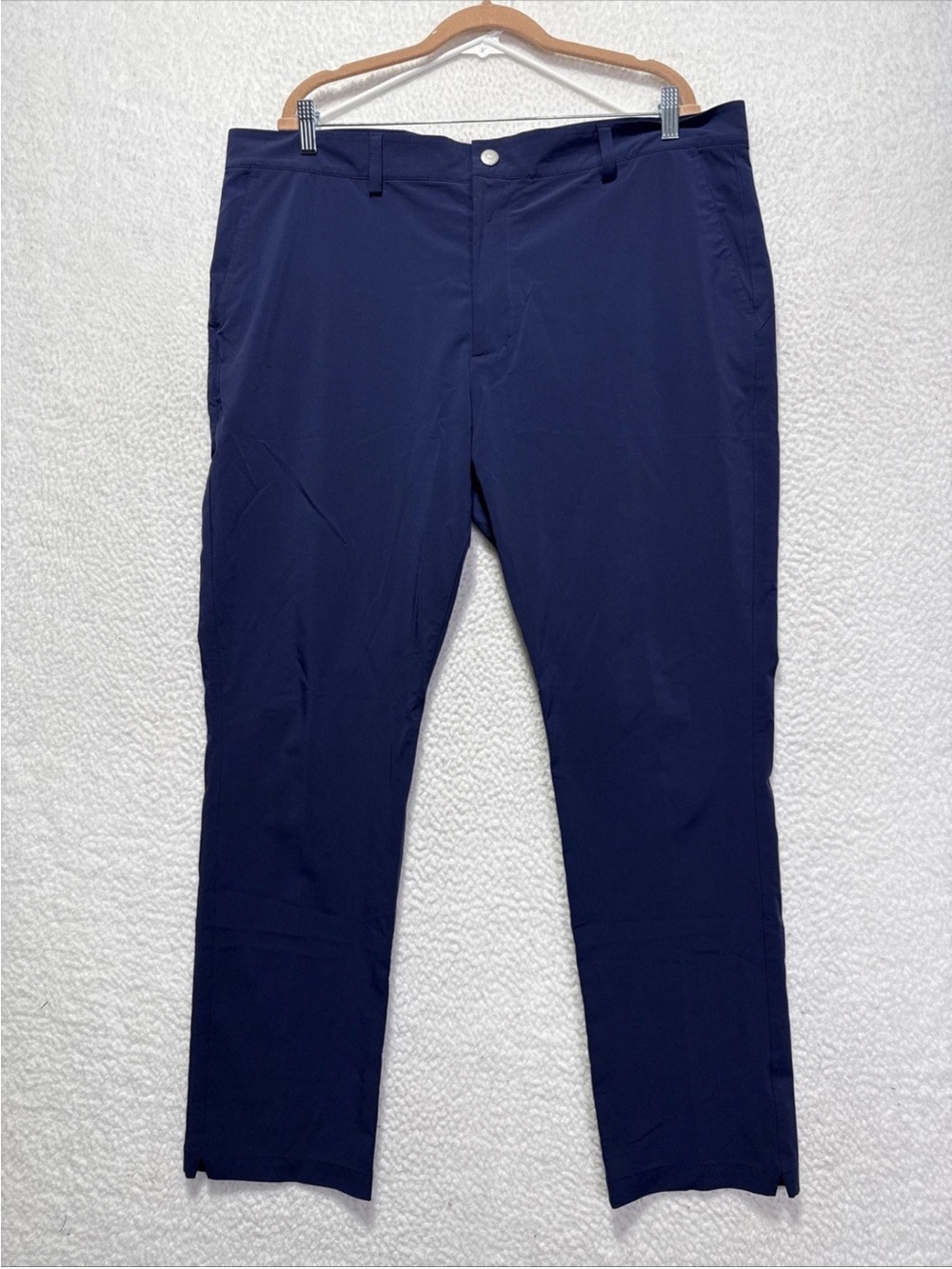 Vineyard Vines men’s navy performance Fairway pants size 32 x 30